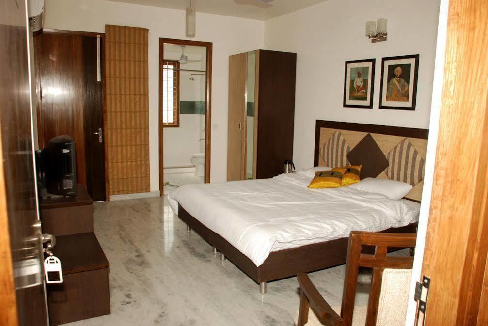Bed and Breakfast East End Retreat Nueva Delhi Exterior foto
